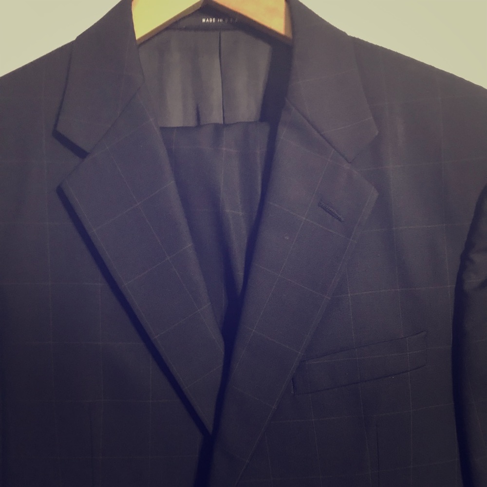 Hickey Freeman Suit. 42R, 38x30